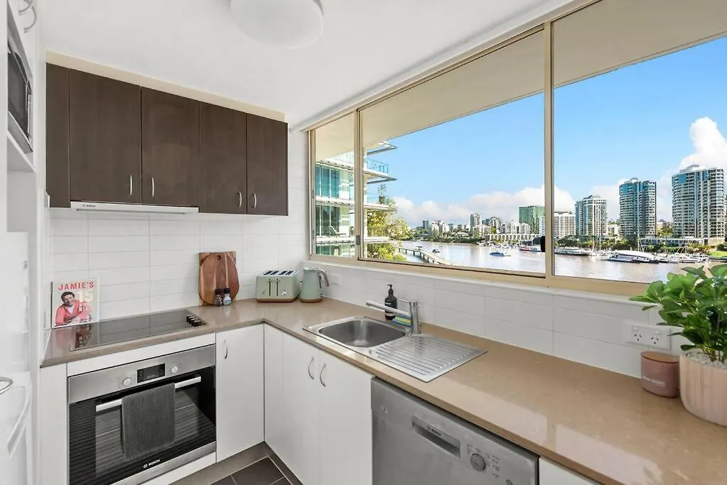 Fab! ~ Skyline City, Water + Story Bridge Views Brisbane Lägenhet