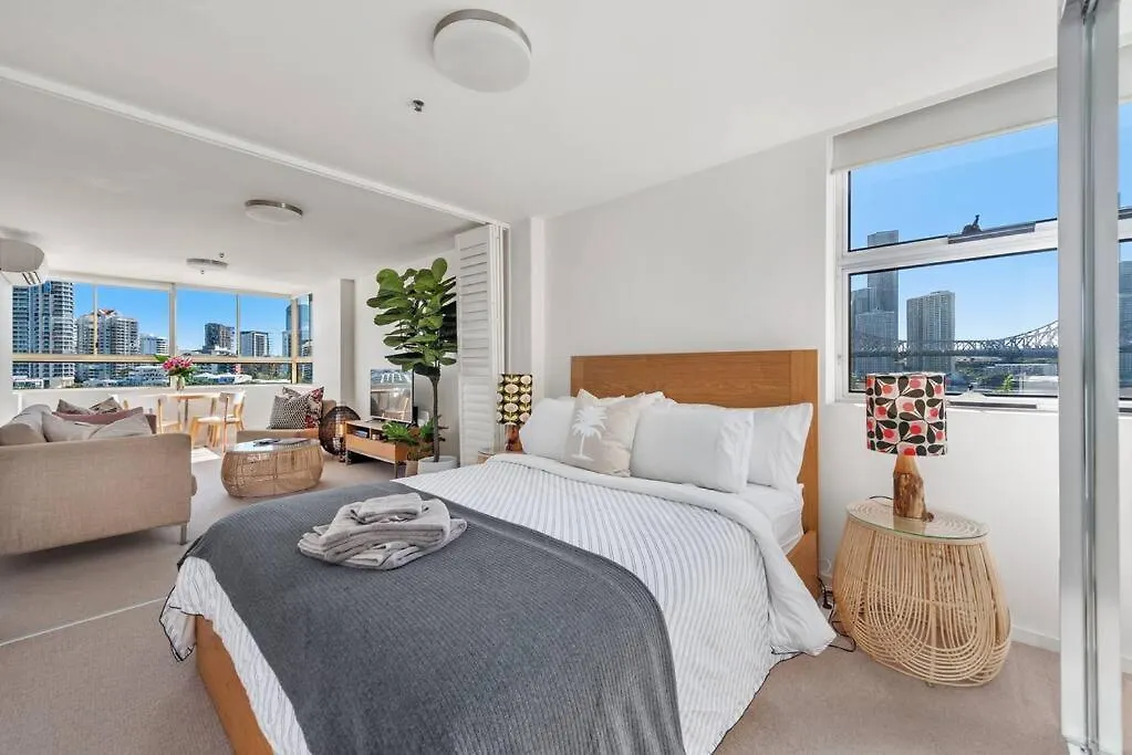 Appartement Fab! ~ Skyline City, Water + Story Bridge Views Brisbane